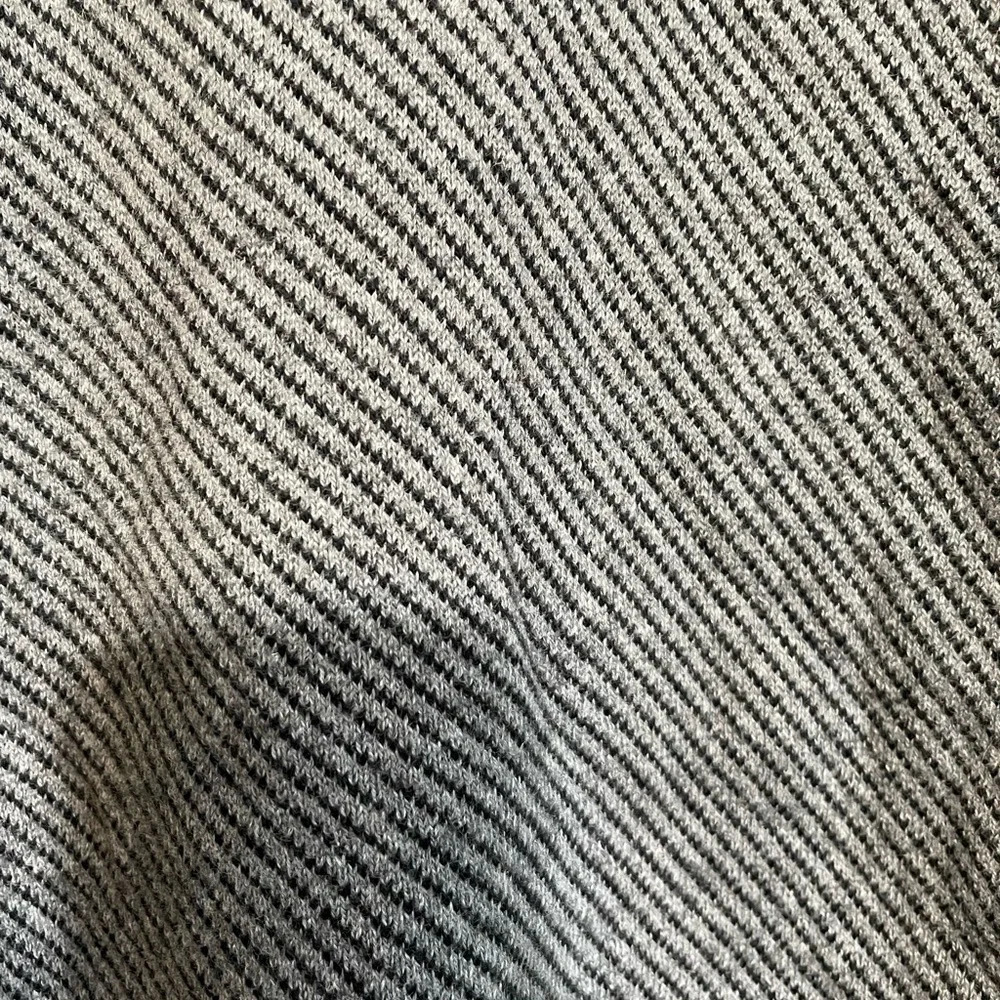 Marc Anthony Luxury Blend Slim Fit Cashmere Merino Wool Blend - Picture 2 of 5